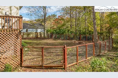 823 NW Queens Street #79, Lenoir, NC 28645 - Photo 32