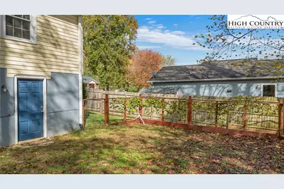 823 NW Queens Street #79, Lenoir, NC 28645 - Photo 8