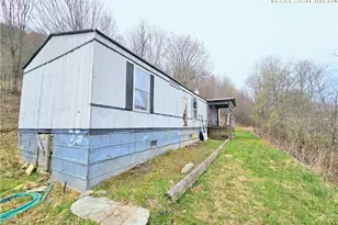 851 E Whenlin Ridge Rd, Lansing, NC 28643 - Photo 2