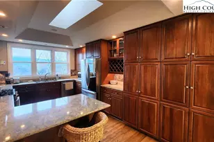 274 Highland Cir, Banner Elk, NC 28604 - Photo 18