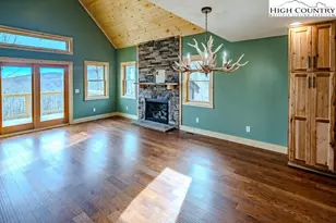 111 Village Cluster Rd, Beech Mountain, NC 28604 - Photo 4