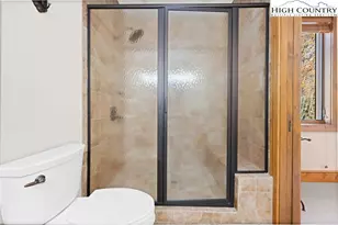 138 Springhouse Dr, Elk Park, NC 28622 - Photo 20