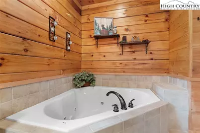 138 Laurelwood Drive, West Jefferson, NC 28694 - Photo 16