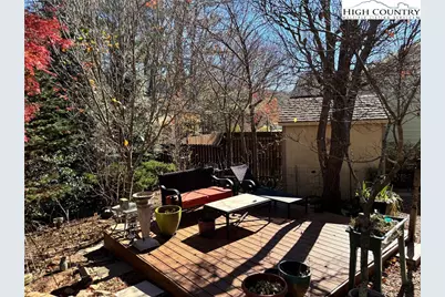 273 W Evergreen Street, West Jefferson, NC 28694 - Photo 10