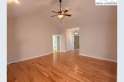 273 W Evergreen Street, West Jefferson, NC 28694 - Photo 20