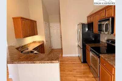 273 W Evergreen Street, West Jefferson, NC 28694 - Photo 14