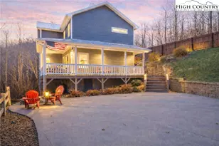 301 Crossmor Dr, Todd, NC 28684 - Photo 2