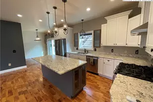 301 Crossmor Dr, Todd, NC 28684 - Photo 8