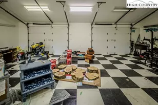 820 Hemlock Dr, Newland, NC 28657 - Photo 36