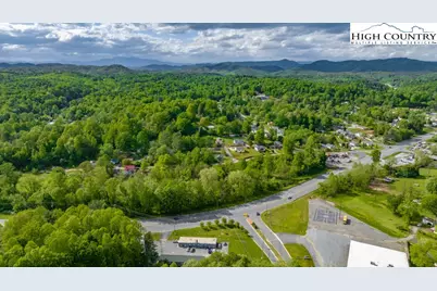 1080 Main Street NW, Lenoir, NC 28645 - Photo 40