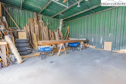 1080 Main Street NW, Lenoir, NC 28645 - Photo 32