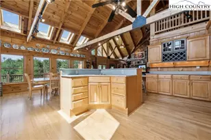 101 Double Branch Rd, Grassy Creek, NC 28631 - Photo 14