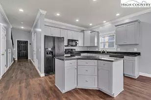 140 Silo Ridge Ln, Vilas, NC 28692 - Photo 8