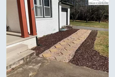 4560 Nc Highway 18 Highway, Sparta, NC 28675 - Photo 14