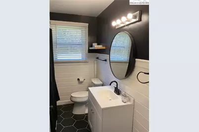 4560 Nc Highway 18 Highway, Sparta, NC 28675 - Photo 38