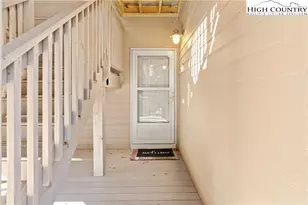 375 Pleasant Vw, Sugar Mountain, NC 28604 - Photo 6