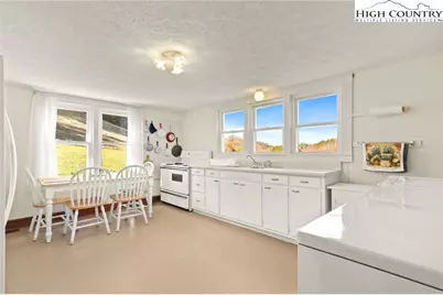 226 Loves Knob Road, Sugar Grove, NC 28679 - Photo 34