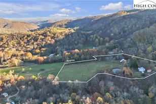 984 Cloverdale Ln, Independence, VA 24348 - Photo 4