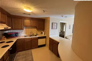 303 Sugar Top Dr, Sugar Mountain, NC 28604 - Photo 8