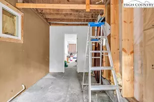 36 Larkspur Rd, Newland, NC 28657 - Photo 28