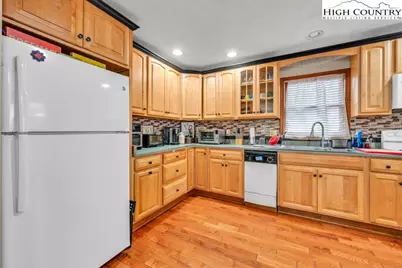 36 Larkspur Road, Newland, NC 28657 - Photo 8