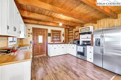 575 New River Cemetery Road, Grassy Creek, NC 28631 - Photo 6