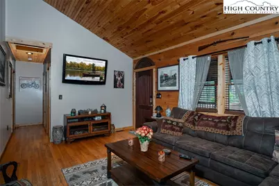 2417 Russell Norris Road, Elk Park, NC 28622 - Photo 4