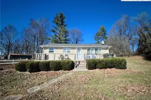 1145 Lazy Branch Rd, Ennice, NC 28623 - Photo 4