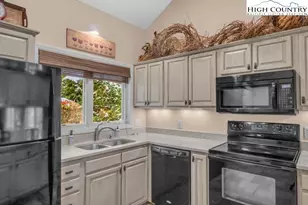 116 Shanty Rdg Ln, Banner Elk, NC 28604 - Photo 12