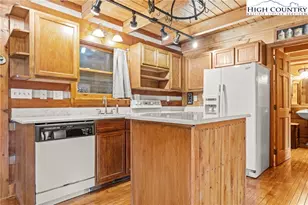 183 Laurel Branch Rd, Vilas, NC 28692 - Photo 10