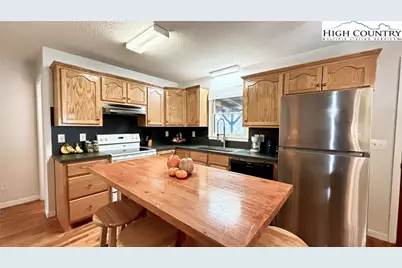 437 Deer Crossing Lane, Lenoir, NC 28645 - Photo 10