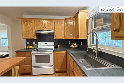 437 Deer Crossing Lane, Lenoir, NC 28645 - Photo 20