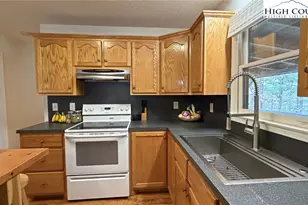 437 Deer Crossing Ln, Lenoir, NC 28645 - Photo 20