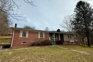 365 Ollis Rd, Spruce Pine, NC 28777 - Photo 1