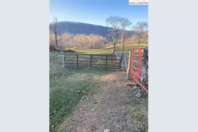 7874 Flatridge Road, Troutdale, VA 24378 - Photo 6