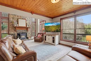 205 Timberlakes Dr, Todd, NC 28684 - Photo 14