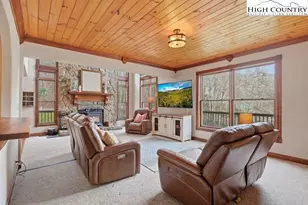 205 Timberlakes Dr, Todd, NC 28684 - Photo 16