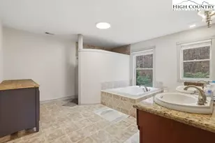 205 Timberlakes Dr, Todd, NC 28684 - Photo 36