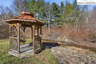 205 Timberlakes Dr, Todd, NC 28684 - Photo 6