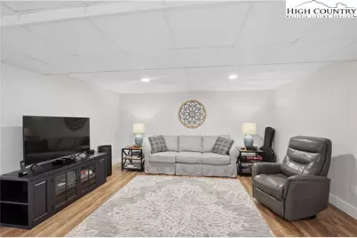 5979 Gold Creek Estate, Hickory, NC 28601 - Photo 20