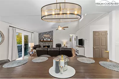 5979 Gold Creek Estate, Hickory, NC 28601 - Photo 12