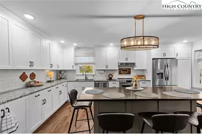 5979 Gold Creek Estate, Hickory, NC 28601 - Photo 8