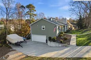 5979 Gold Creek Estate, Hickory, NC 28601 - Photo 36