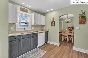 207 Old Turnpike Rd, Banner Elk, NC 28604 - Photo 30