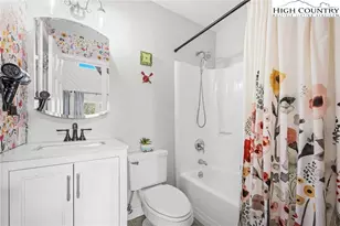 405 Sleepy Hollow Ln, Banner Elk, NC 28604 - Photo 22