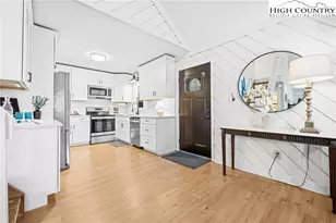 405 Sleepy Hollow Ln, Banner Elk, NC 28604 - Photo 12