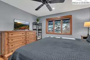 191 Mossy Creek Ln, Sugar Mountain, NC 28604 - Photo 34