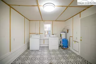 7 Legra Rd, Piney  Creek, NC 28631 - Photo 30