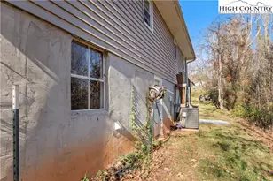 133 South St, Elkin, NC 28621 - Photo 24