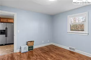 133 South St, Elkin, NC 28621 - Photo 14